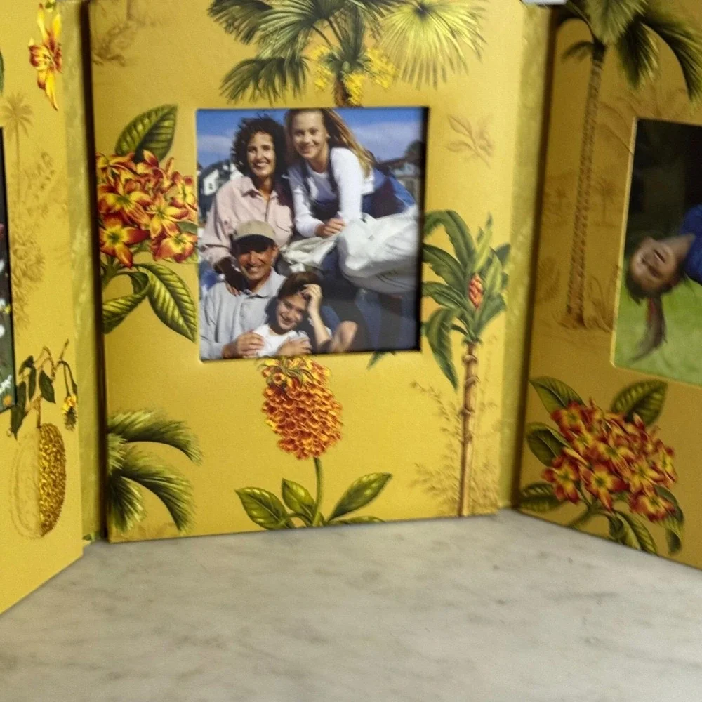 New Echo Creative Paper C.R. Gibson Tropical Palm Tree Folding 3-Photo Frame Y2K